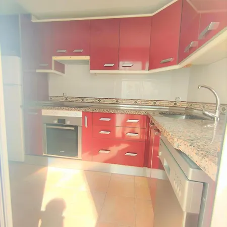 Apartment A 5 Min Estacion De Tren- Patio-parking Y Playa *